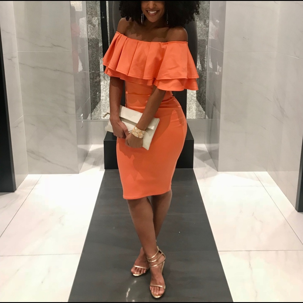 ✨SALE Coral Sleeveless Midi Dress Size Medium